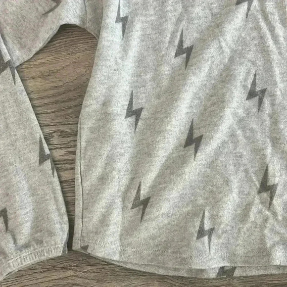 Lola Grace Top Gray Lightning Bolt Pullover Sweater Top Size Small Long Sleeve - Picture 2 of 6
